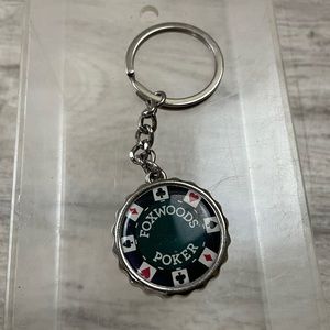 Foxwoods Casino Connecticut Poker Keychain Bottle Cap Gambling